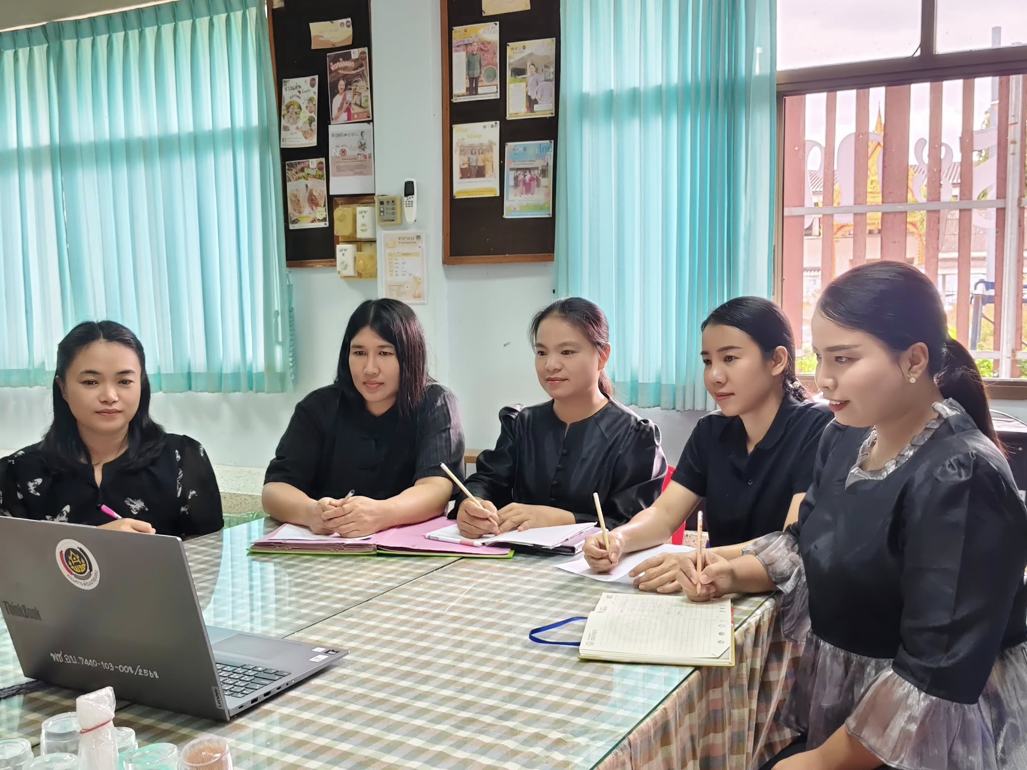 พช.อำเภอตระการพืชผล เข้าร่วมการประชุมผู้อำนวยการกลุ่มงาน พัฒนาการอำเภอ และนักวิชาการพัฒนาชุมชน ครั้งที่ 9/2568 เพื่อติดตามผลการดำเนินงานและขับเคลื่อนภารกิจสำคัญด้านการพัฒนาชุมชน (ผ่านระบบออนไลน์ Webex)