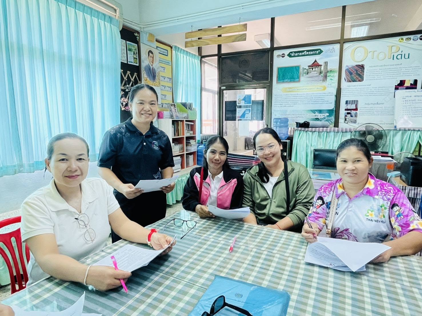 พช.ตระการพืชผล เดินหน้าส่งเสริมอาชีพสตรี จัดทำสัญญาเงินทุนหมุนเวียนกองทุนพัฒนาบทบาทสตรี รอบที่ 3/2569