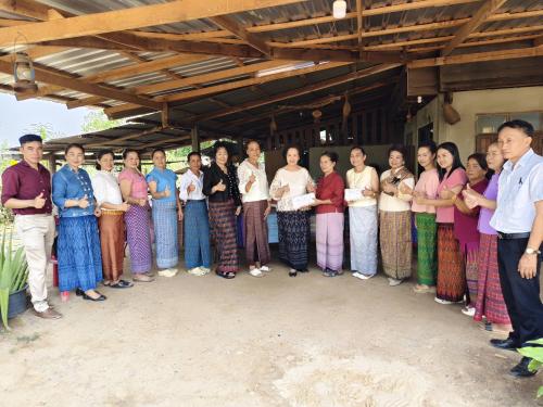 พช.ตระการพืชผล หนุนกลุ่มทอผ้าบ้านห้วยฝ้าย สืบสานภูมิปัญญาผ้าลายพระราชทาน “ลายขอสมเด็จฯ - เจ้าฟ้าฯ”